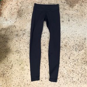 Lululemon black leggings